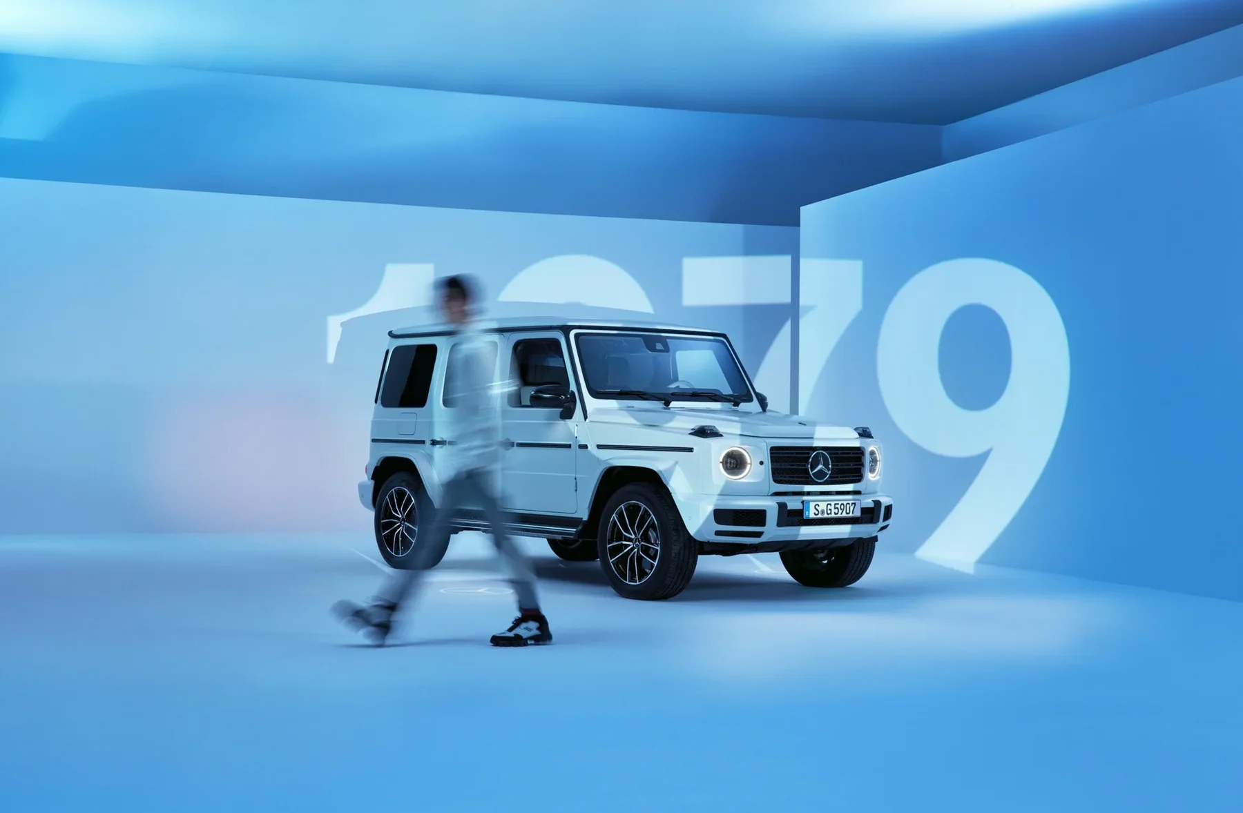 Mercedes-Benz sculptural g-class campaign, asset 3